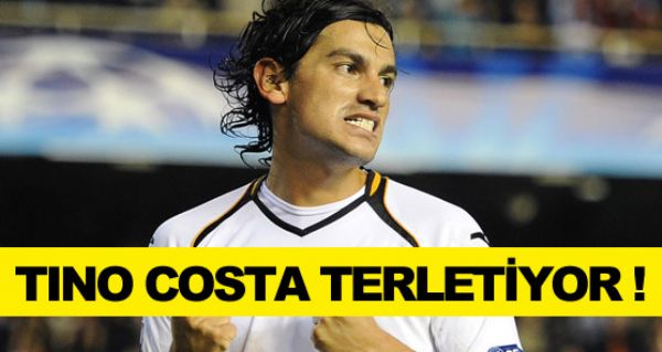 Tino Costa terletiyor !